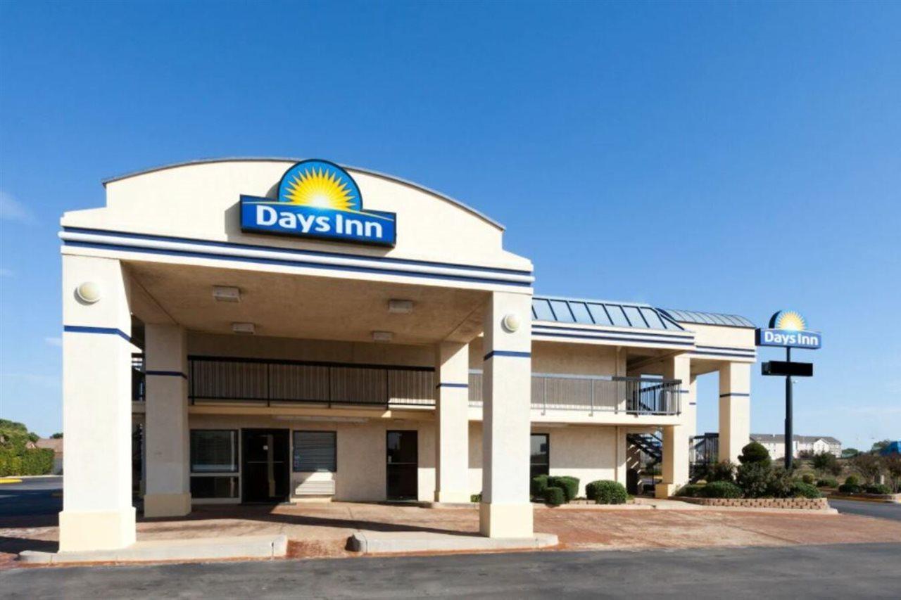 Days Inn Oklahoma City West Extérieur photo