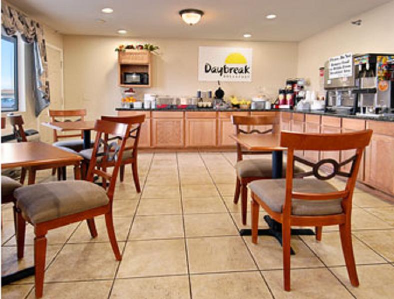 Days Inn Oklahoma City West Restaurant photo
